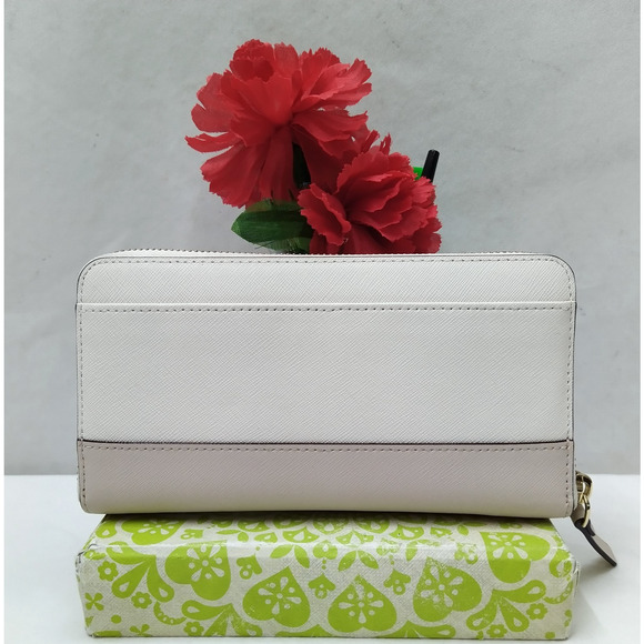 Kate Spade New York Colorblock Ivory Beige Leather Zip Around Credit Card Wallet - Picture 2 of 16